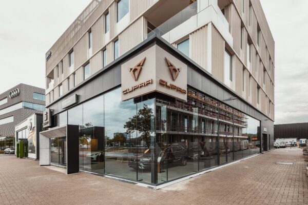 CUPRA A&M Hasselt voorgevel